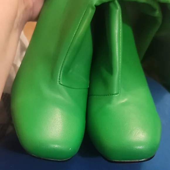 Stylish kelly Green knee high italian leather boots square toe nwot 9 liu jo - Picture 2 of 6